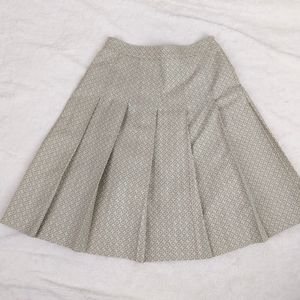 COPY - Theory Pleated Skirt Geometric Print tan